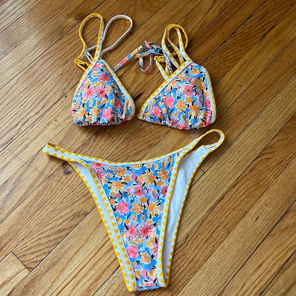 Set of 3- brand new shein bikinis